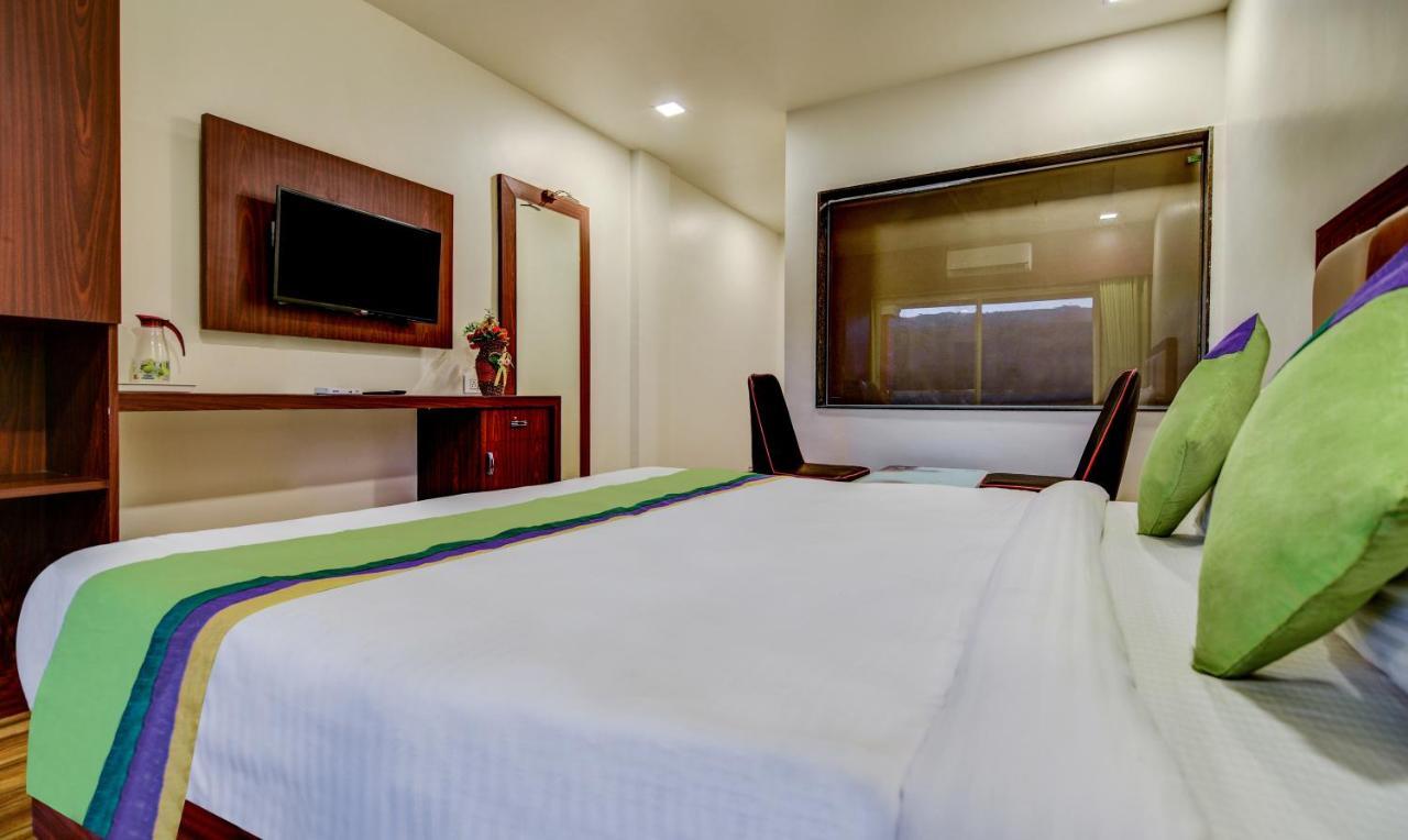 Treebo Trend Khushi River Side Retreat Hotel Mahabaleshwar Exterior photo